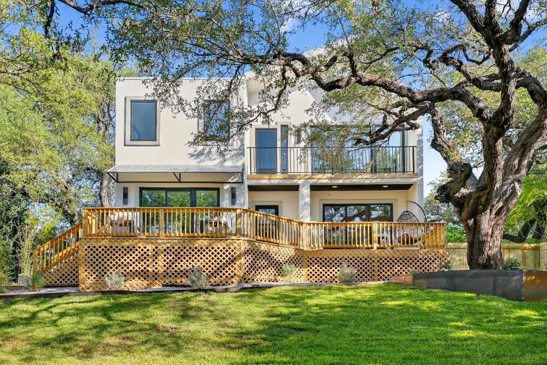 4609 Goliad Ln